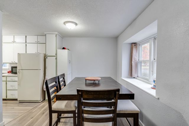 2409 W Wildwood Ln, Wichita, KS 67217