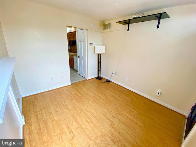 666 MELVIN DR, Baltimore, MD 21230
