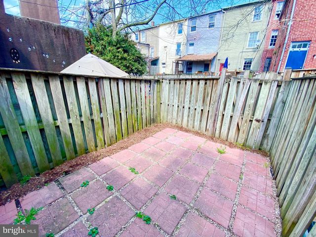 666 MELVIN DR, Baltimore, MD 21230
