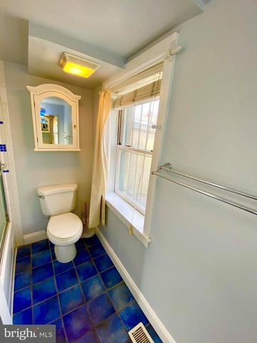 666 MELVIN DR, Baltimore, MD 21230
