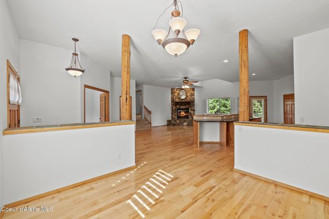 18407 W Rice Ave, Hauser, ID 83854