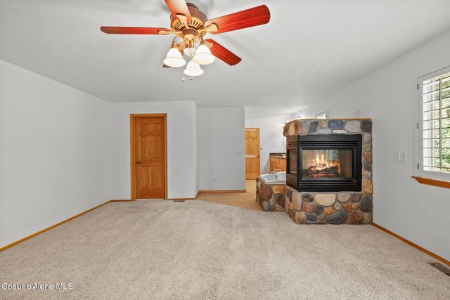 18407 W Rice Ave, Hauser, ID 83854