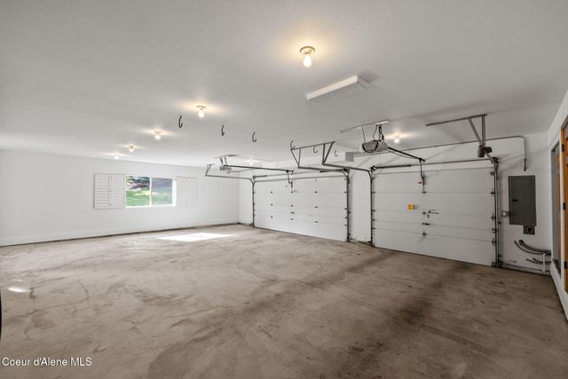 18407 W Rice Ave, Hauser, ID 83854