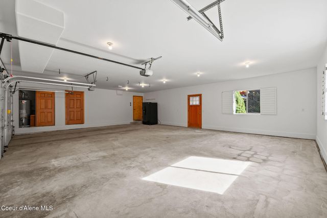 18407 W Rice Ave, Hauser, ID 83854