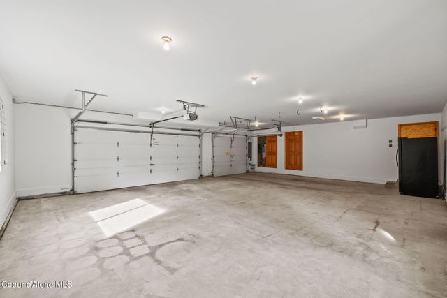 18407 W Rice Ave, Hauser, ID 83854
