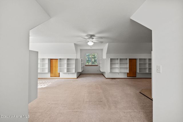 18407 W Rice Ave, Hauser, ID 83854
