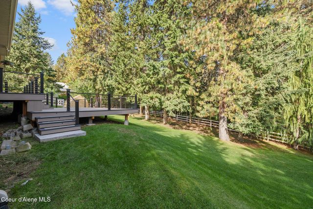 18407 W Rice Ave, Hauser, ID 83854