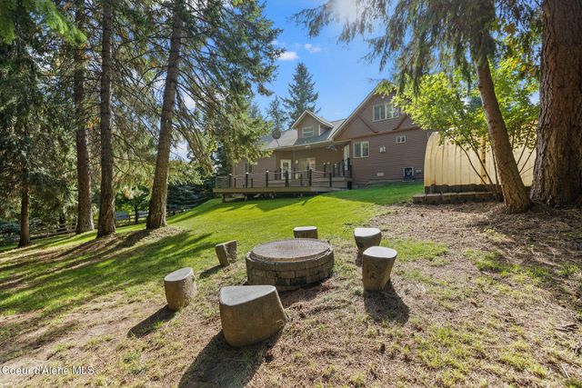 18407 W Rice Ave, Hauser, ID 83854