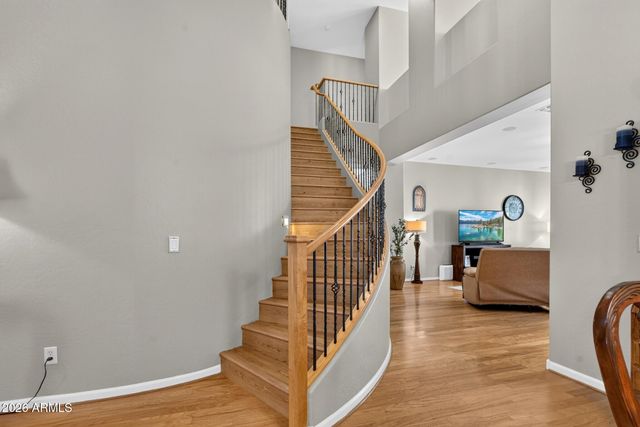 6901 W PEAK VIEW Road, Peoria, AZ 85383