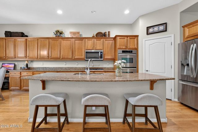 6901 W PEAK VIEW Road, Peoria, AZ 85383