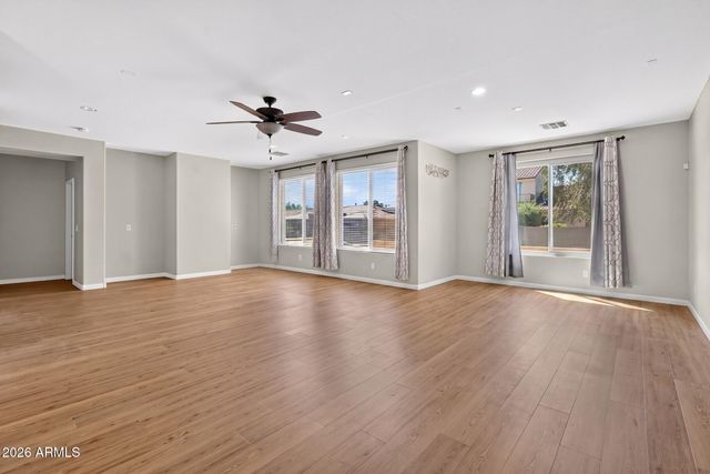 6901 W PEAK VIEW Road, Peoria, AZ 85383