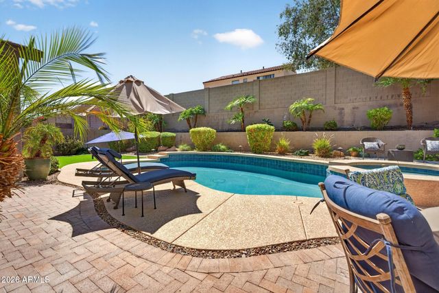 6901 W PEAK VIEW Road, Peoria, AZ 85383