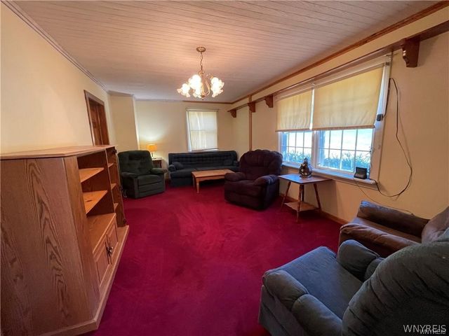 9954 Vermont Hill Road, Holland, NY 14080