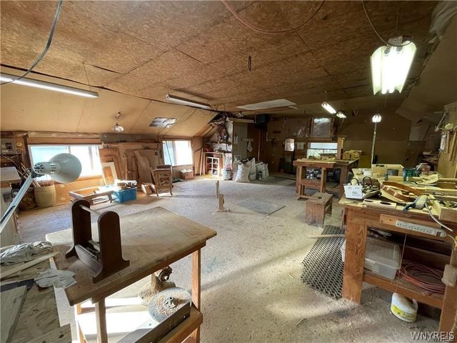 9954 Vermont Hill Road, Holland, NY 14080