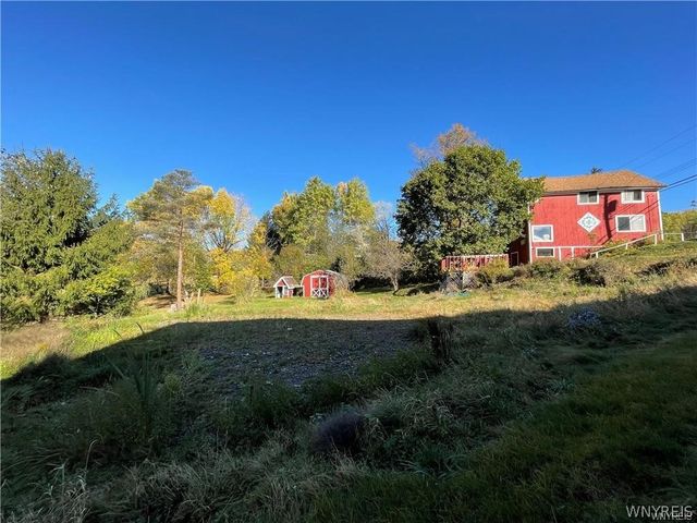 9954 Vermont Hill Road, Holland, NY 14080