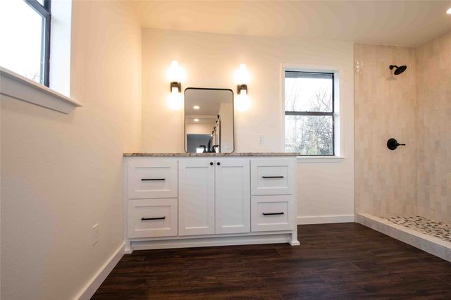 200 PVT RD 8519, Van, TX 75790