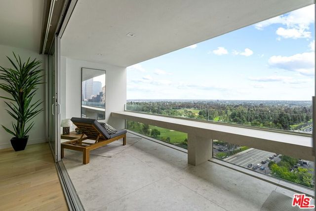2222 Avenue Of The Stars 1601, Los Angeles, CA 90067
