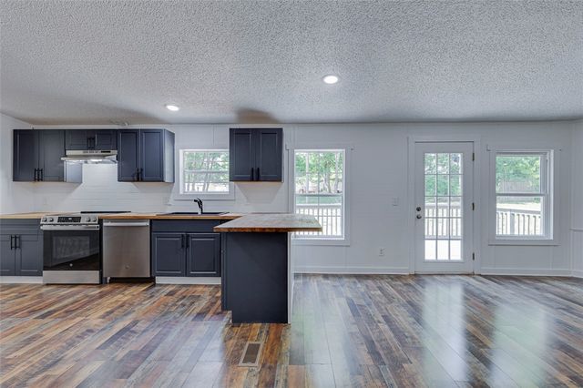 208 Meadow Hills Drive, Anderson, SC 29624