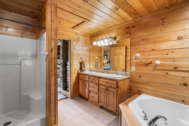 447 Creekmont Drive, Blairsville, GA 30512