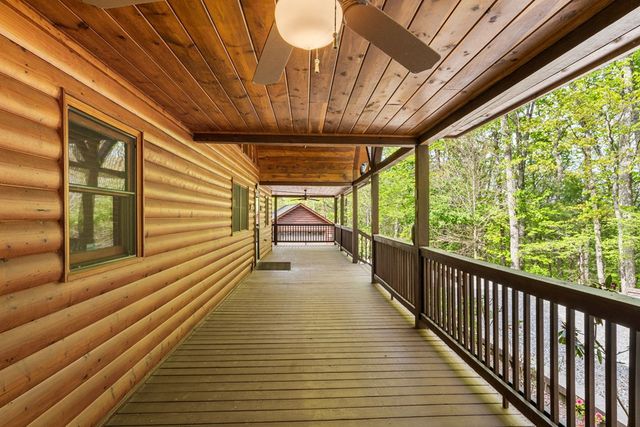447 Creekmont Drive, Blairsville, GA 30512