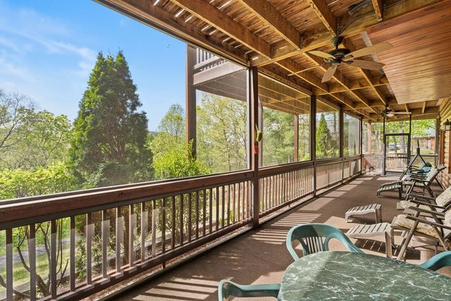 447 Creekmont Drive, Blairsville, GA 30512