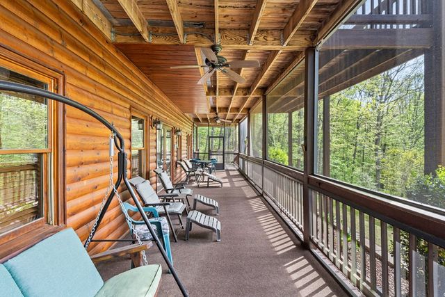 447 Creekmont Drive, Blairsville, GA 30512