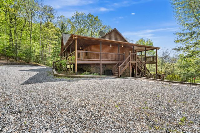 447 Creekmont Drive, Blairsville, GA 30512