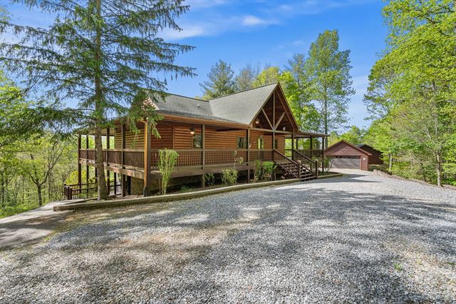 447 Creekmont Drive, Blairsville, GA 30512
