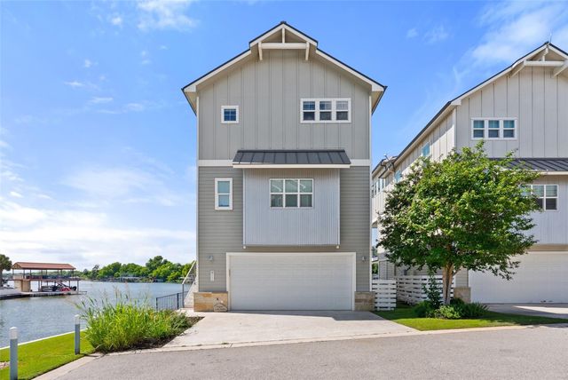 412 Island CIR, Kingsland, TX 78639