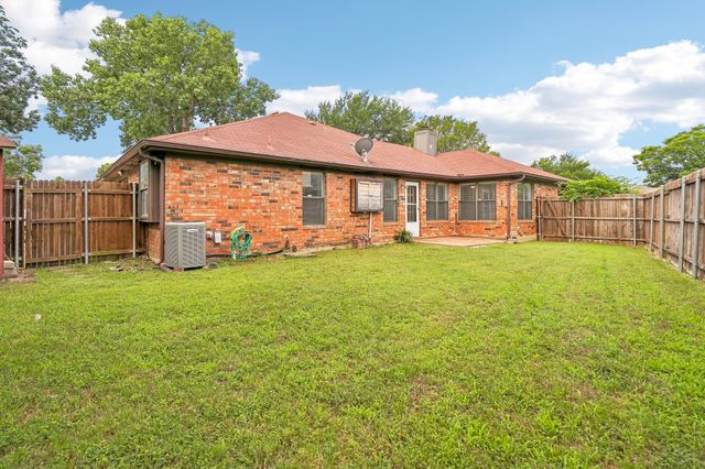 204 Nixon Street, Coppell, TX 75019