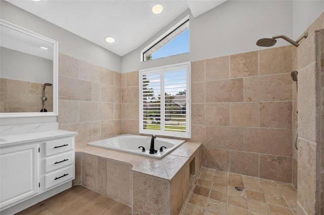 2001 CIMMARON RUN DRIVE, Valrico, FL 33594