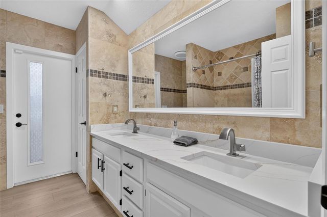 2001 CIMMARON RUN DRIVE, Valrico, FL 33594