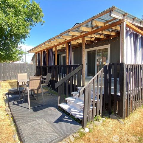 3808 S Wilkeson Street, Tacoma, WA 98418