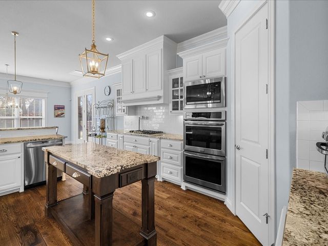 4100 NE Miner Court, Bentonville, AR 72712