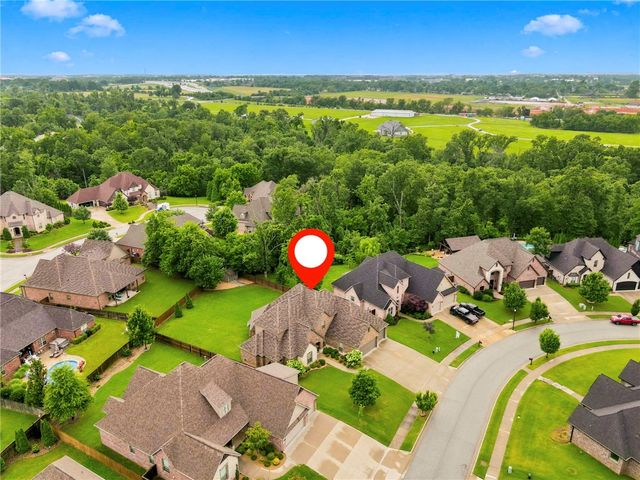 4100 NE Miner Court, Bentonville, AR 72712