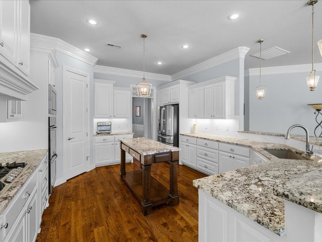 4100 NE Miner Court, Bentonville, AR 72712