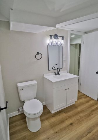 1605 N Illinois Ave, Wichita, KS 67203