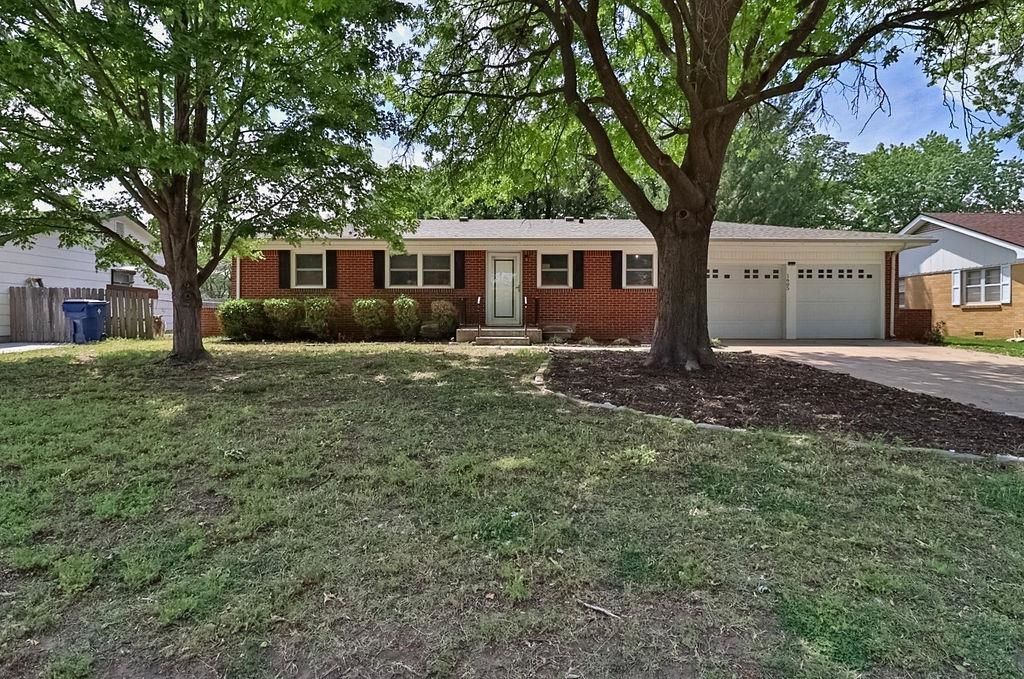 1605 N Illinois Ave, Wichita, KS 67203