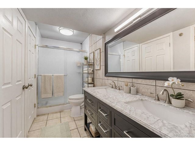 5745 W Atlantic Pl 104, Lakewood, CO 80227