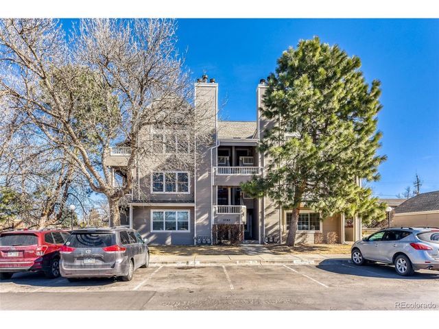5745 W Atlantic Pl 104, Lakewood, CO 80227