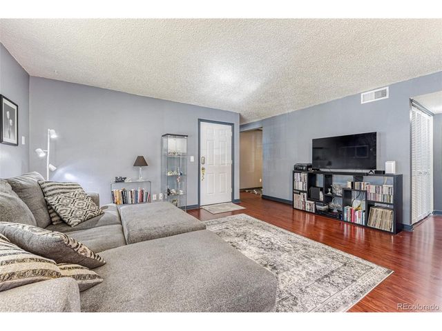 5745 W Atlantic Pl 104, Lakewood, CO 80227