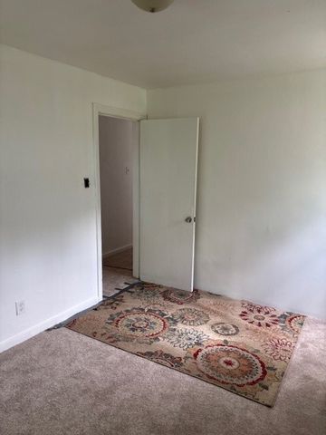 2054 Mazette Pl, Ingram, PA 15205