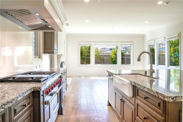 111 Lanzon, Irvine, CA 92602