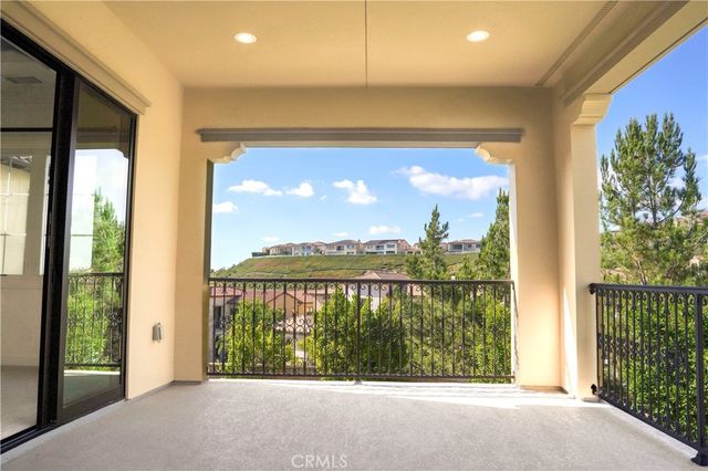 111 Lanzon, Irvine, CA 92602