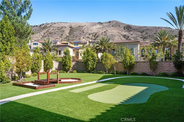 111 Lanzon, Irvine, CA 92602