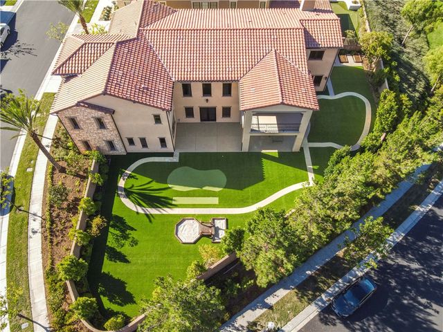 111 Lanzon, Irvine, CA 92602