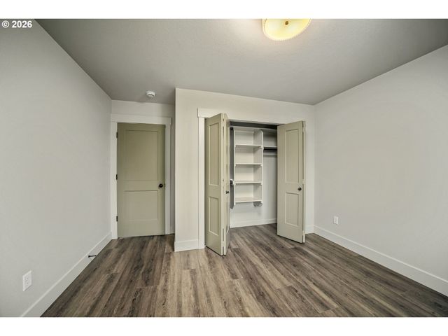 10 Lennox Ln Ne, Keizer, OR 97303