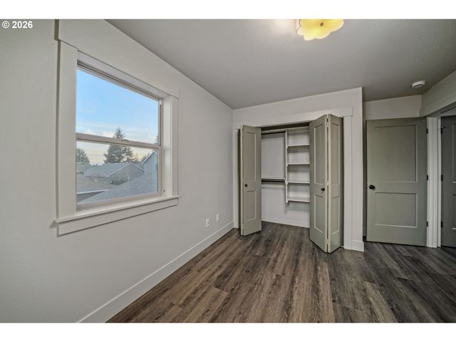 10 Lennox Ln Ne, Keizer, OR 97303