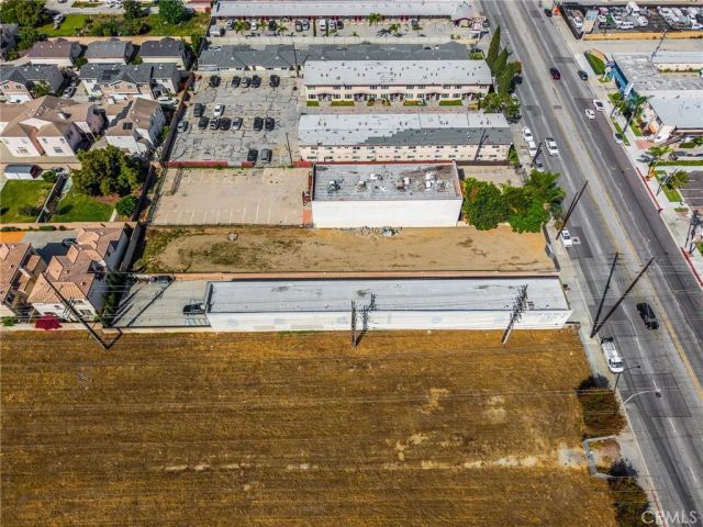 8826 Artesia, Bellflower, CA 90706