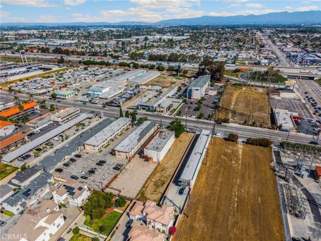 8826 Artesia, Bellflower, CA 90706